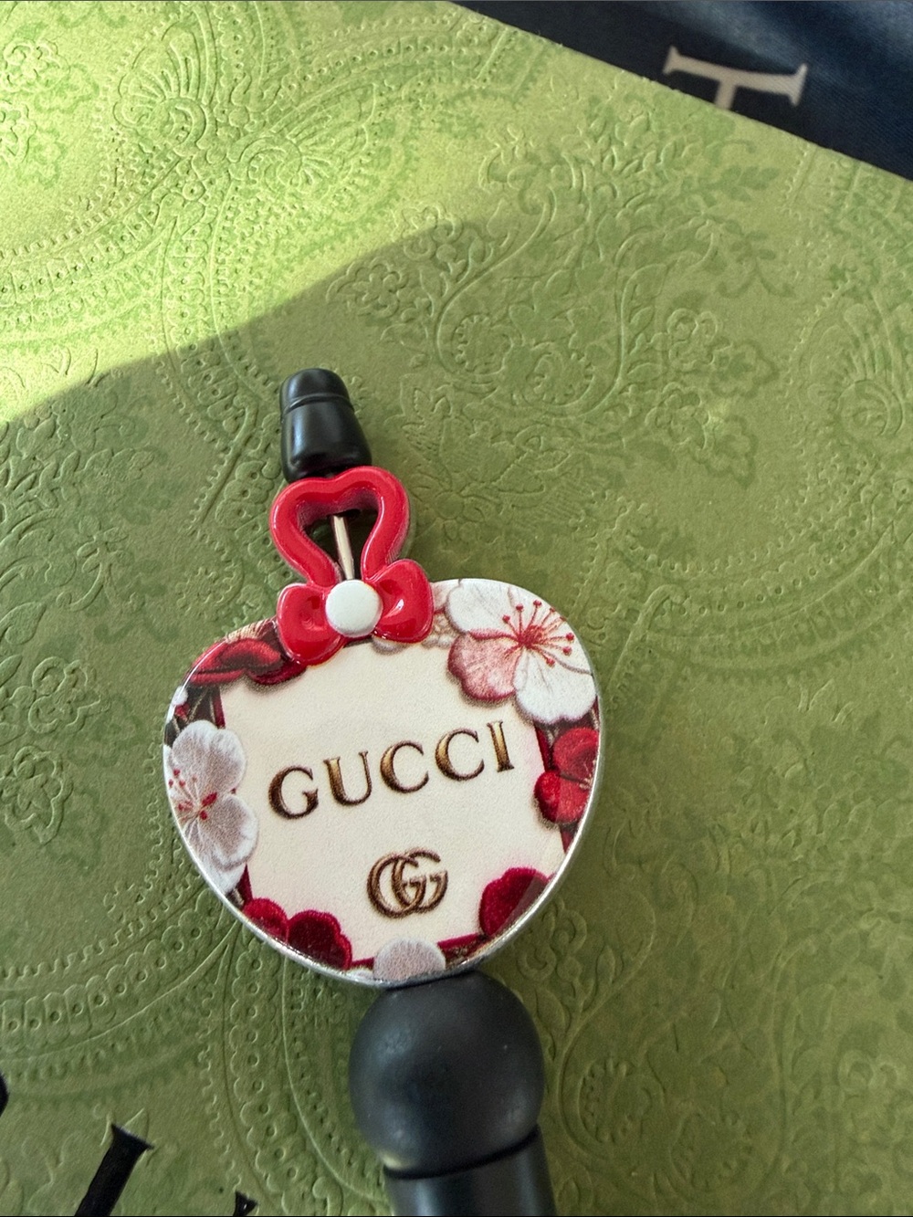 🏵️Handcrafted Black, White and Red Floral Heart Pen - Picture 2 of 5